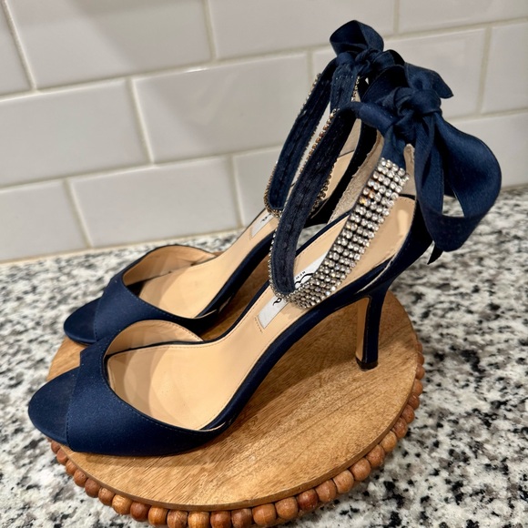 Nina Vinnie Navy Heels with Rhinestone Accents and Bow - Picture 1 of 5